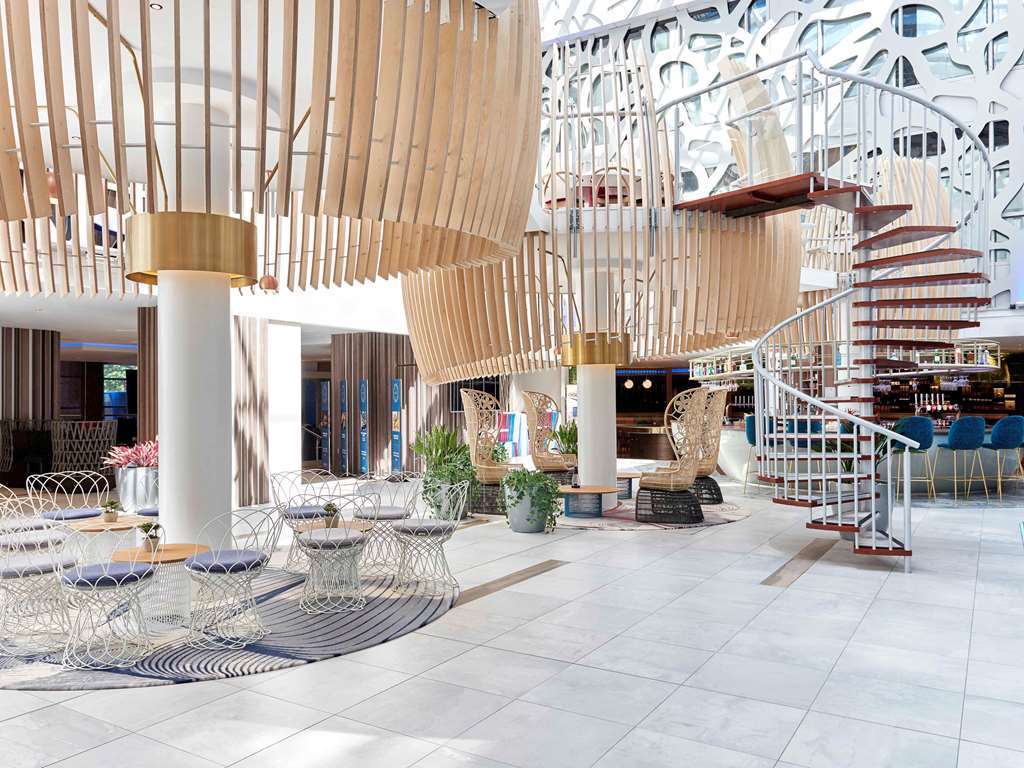 Hotel Novotel Heathrow Airport T1 T2 And T3 4*
