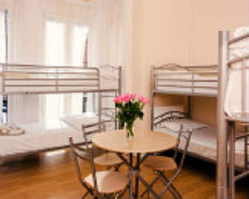 Barkston Earls Court