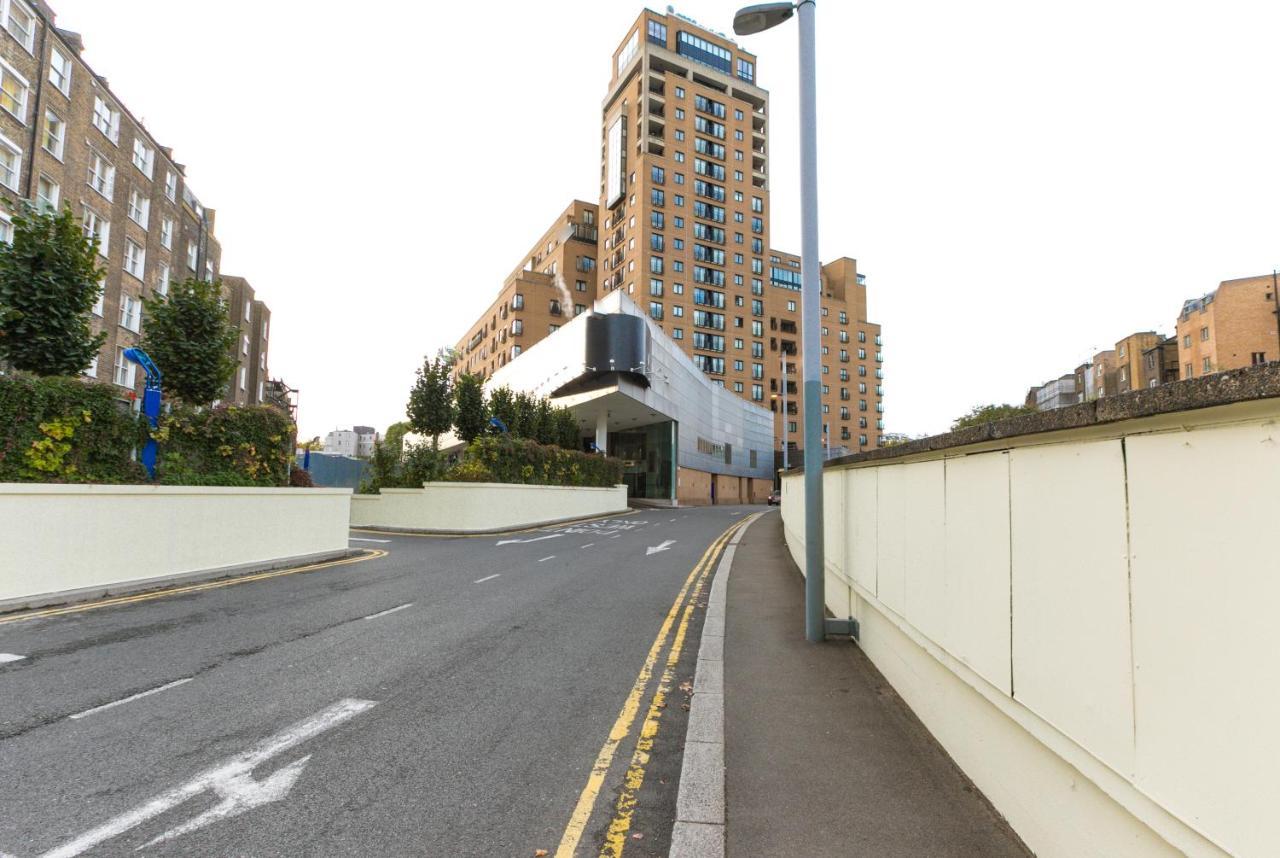 Point West Apartment London