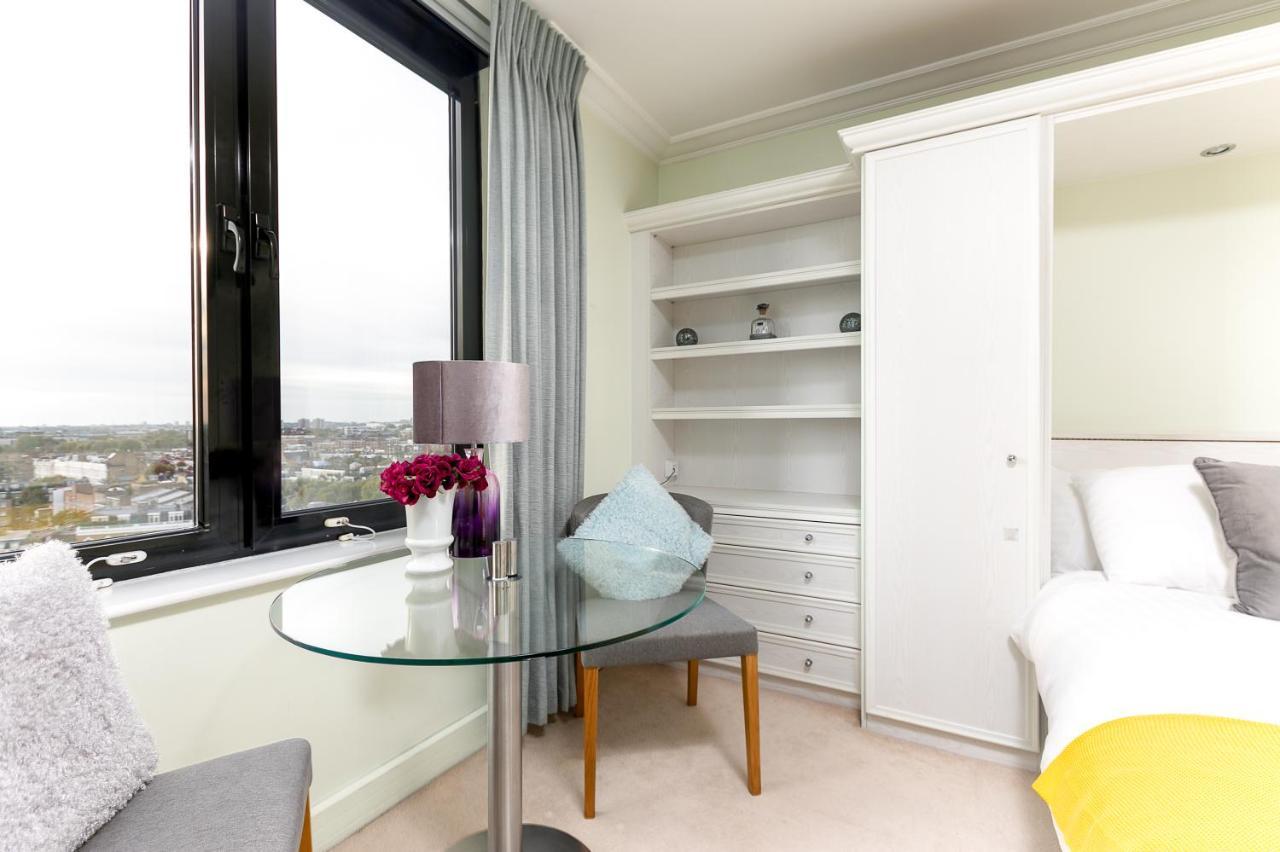 Point West Apartment *