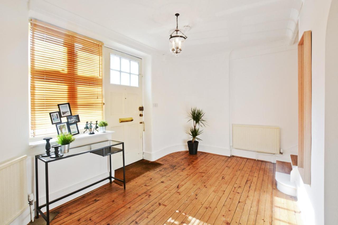 Luxury 3 Bedrooms Mews House In South Kensington Сasa de vacaciones Londres