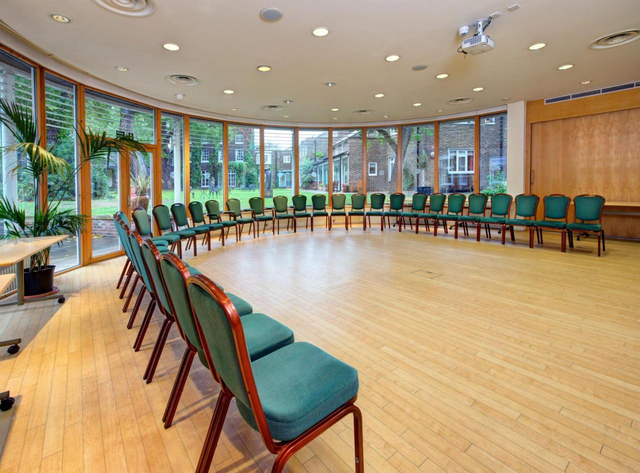 The Royal Foundation Of St Katharine 3* Londres