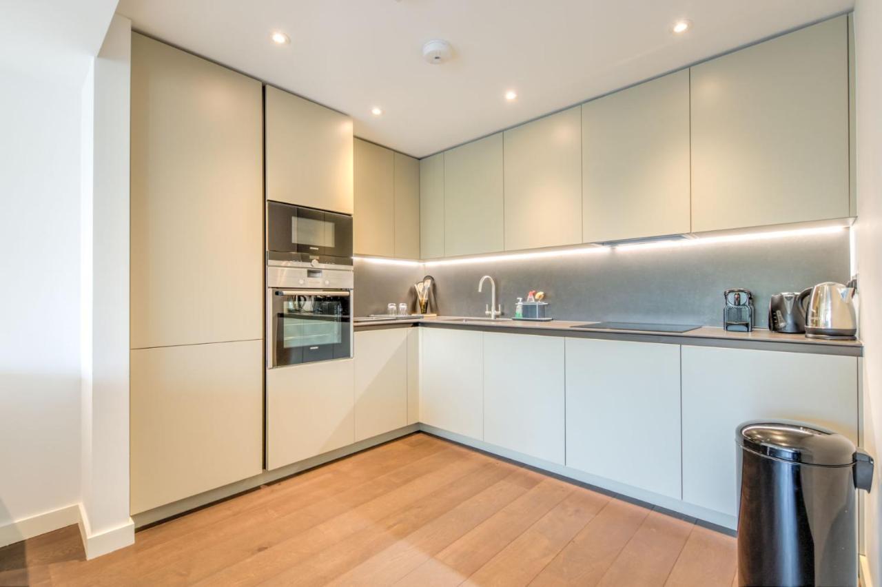 2 Bedrooms Sleeps 6 - Central Apartamento
