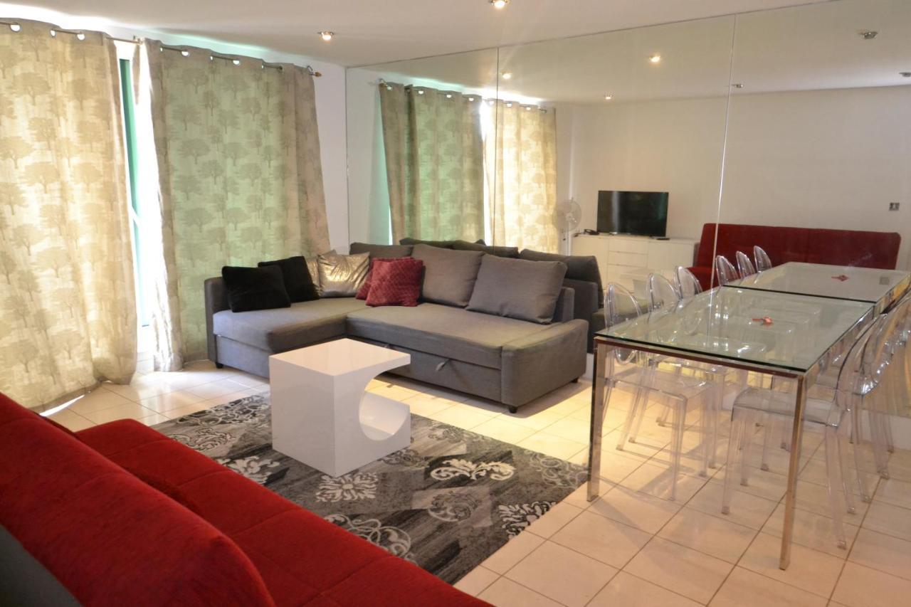 The Riverside Apartamento *