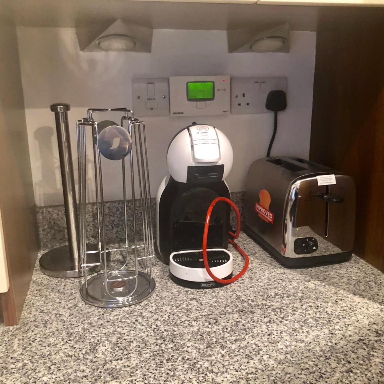 2 Bed Executive Next To Liverpool Street Free Wifi By Aparts *