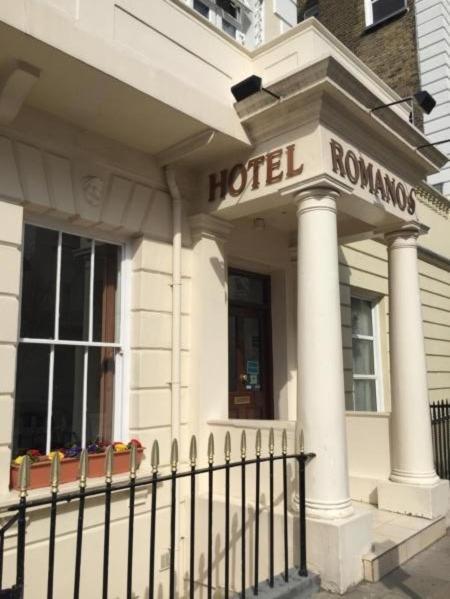Hotel Romanos