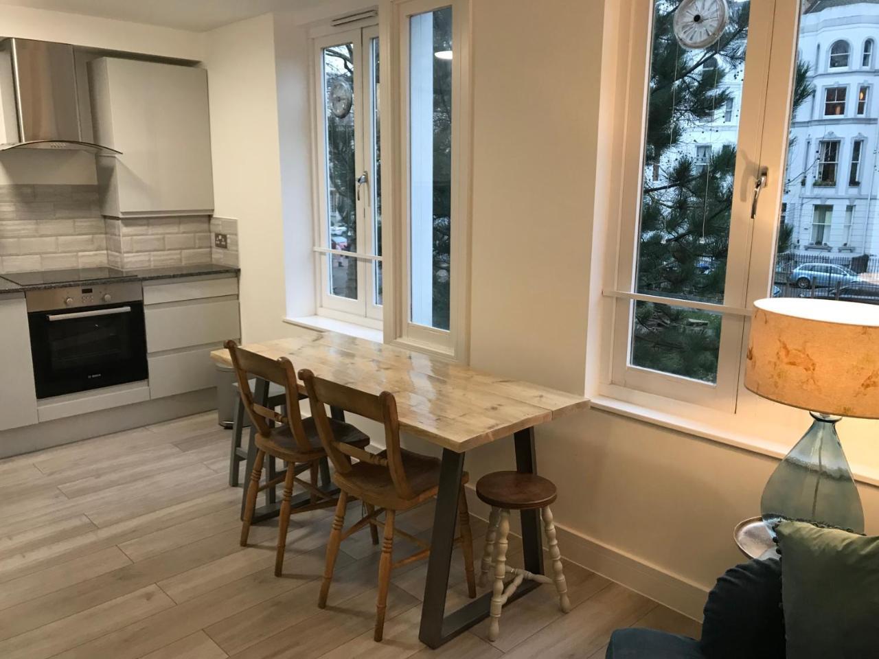 Apartamento Powis Square *