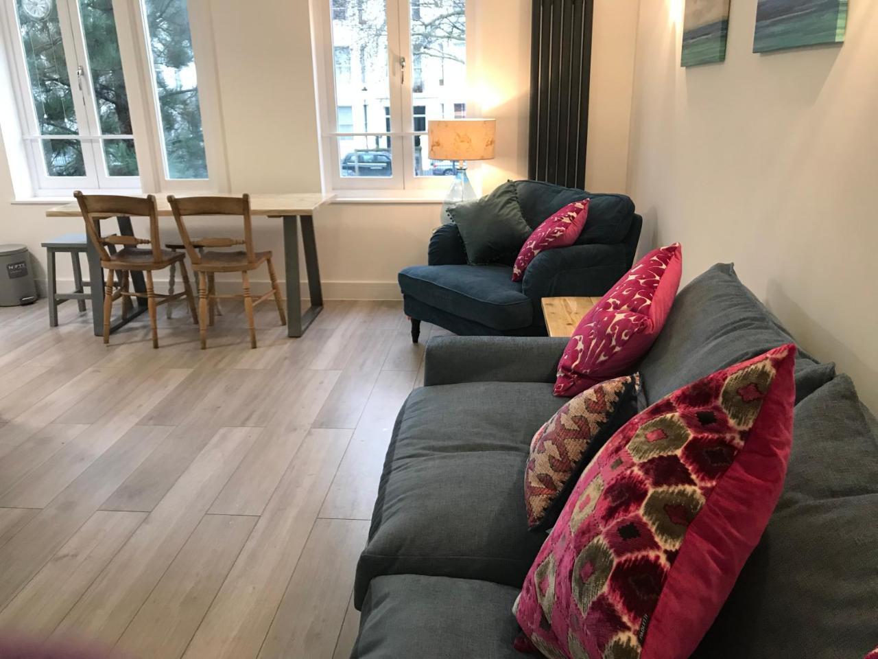 Apartamento Powis Square *