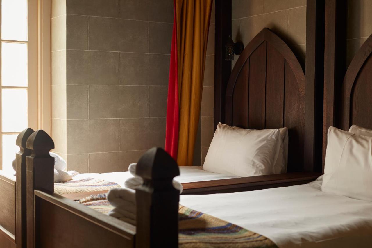 Georgian House Hotel 4*