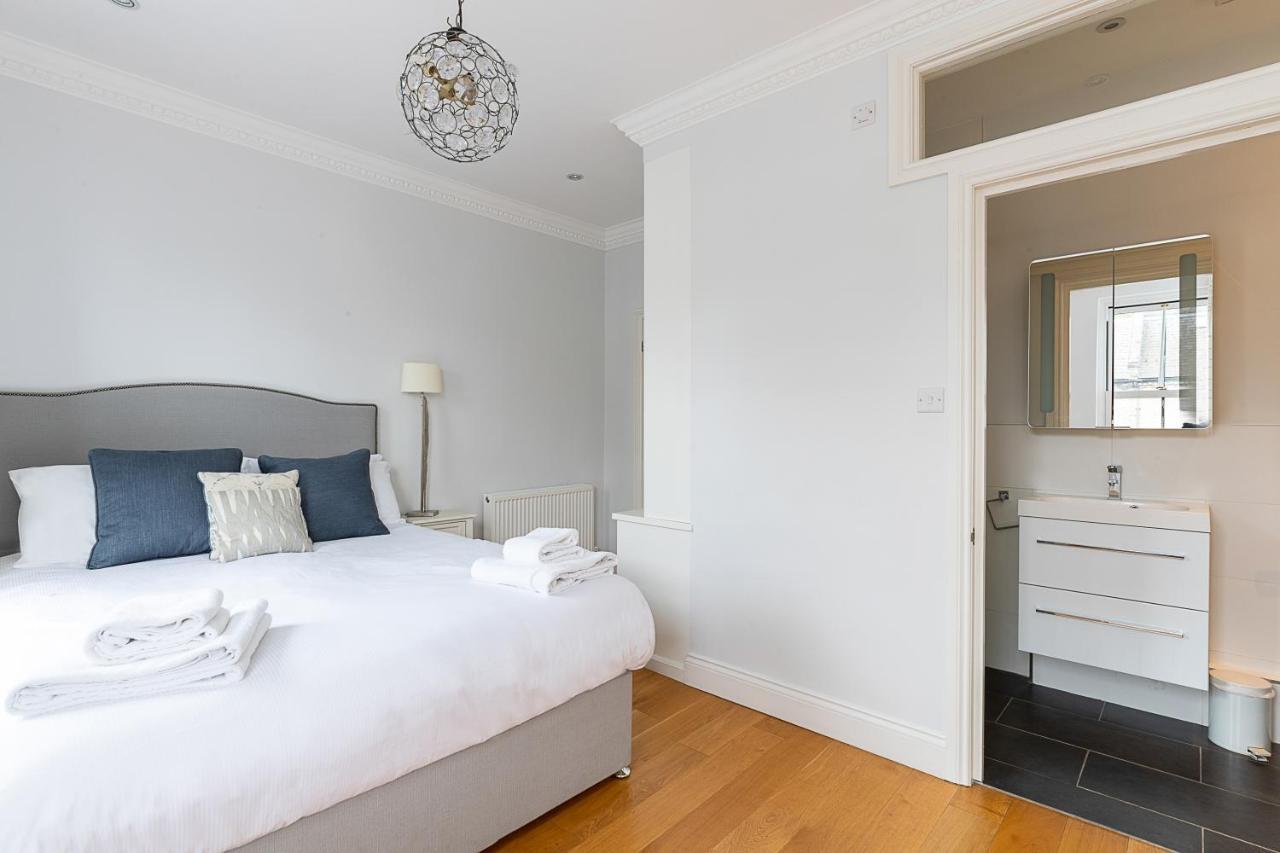 Joivy Stunning 3 Bed, 2 Bath House With Garden And Rooftop Terrace *