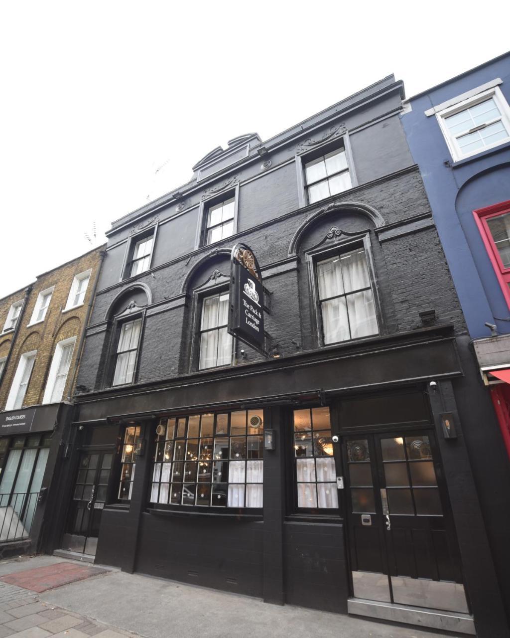 Hotel The Pack And Carriage London