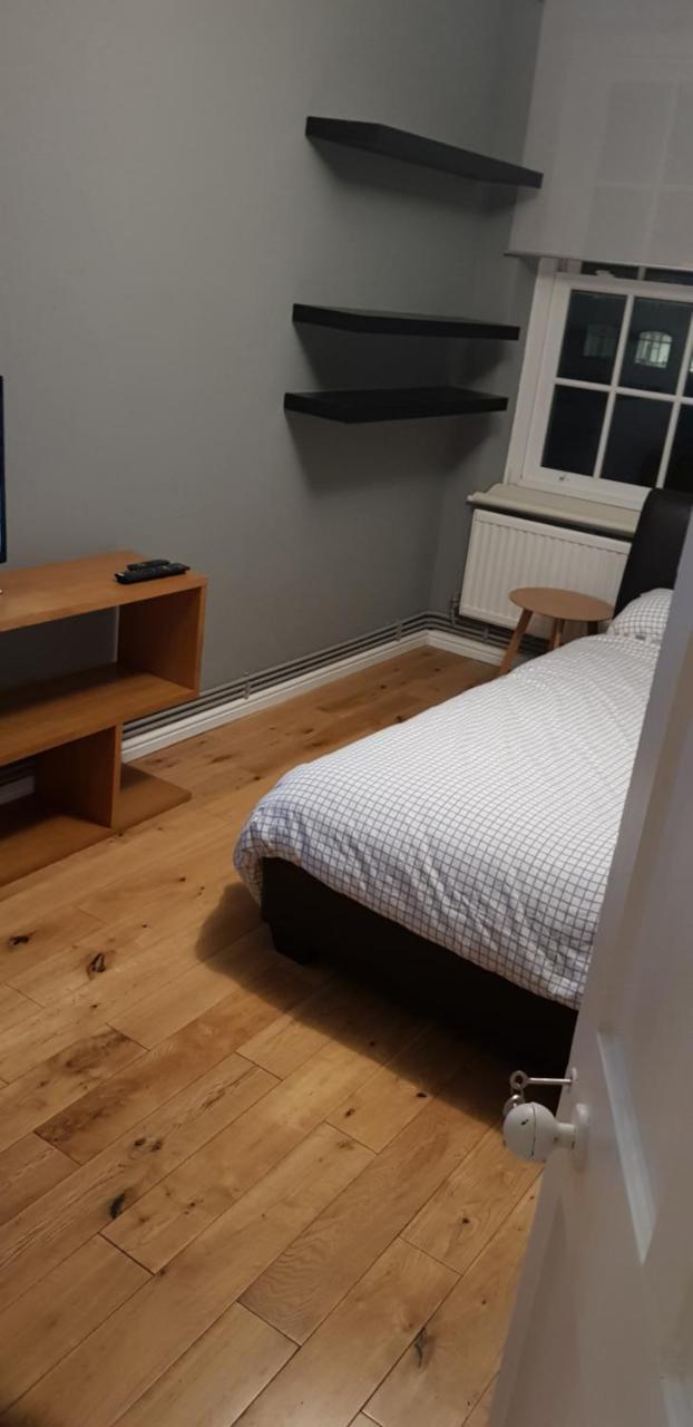 Guest house Zone 1 *