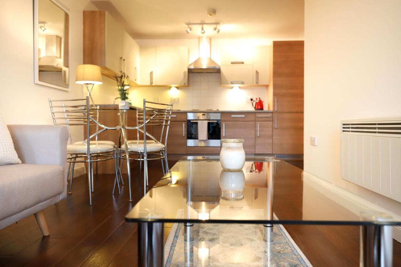 Beautiful 2 Bedroom In Borough
