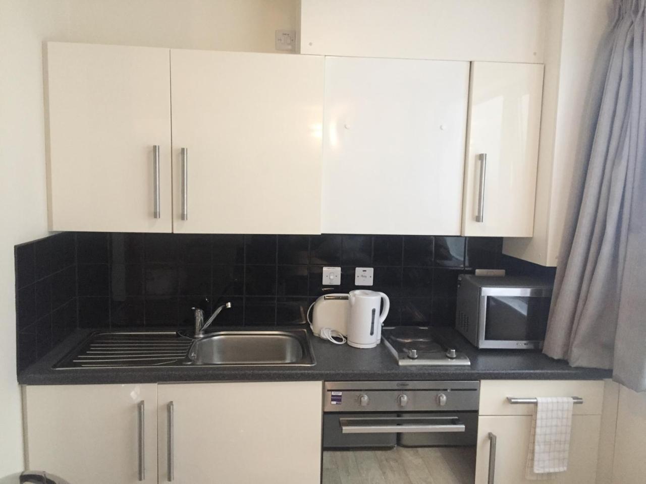 Ensuite Rooms, Southwark - Sk *