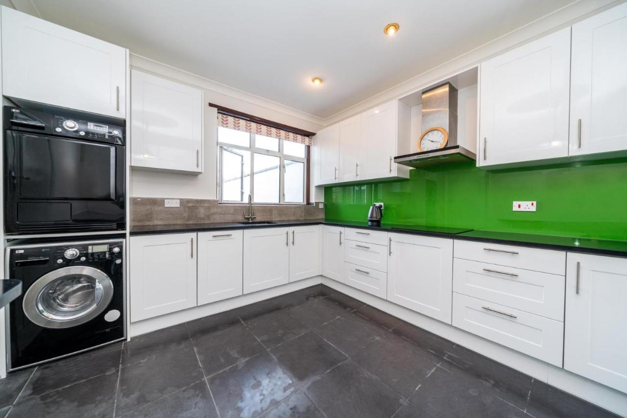 New 3 Bedroom House Near Wembley Stadium *