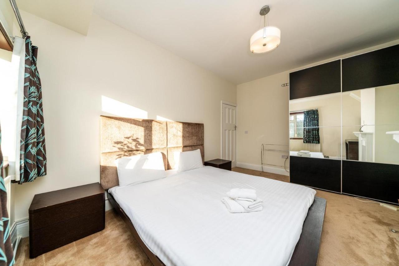 New 3 Bedroom House Near Wembley Stadium Londres
