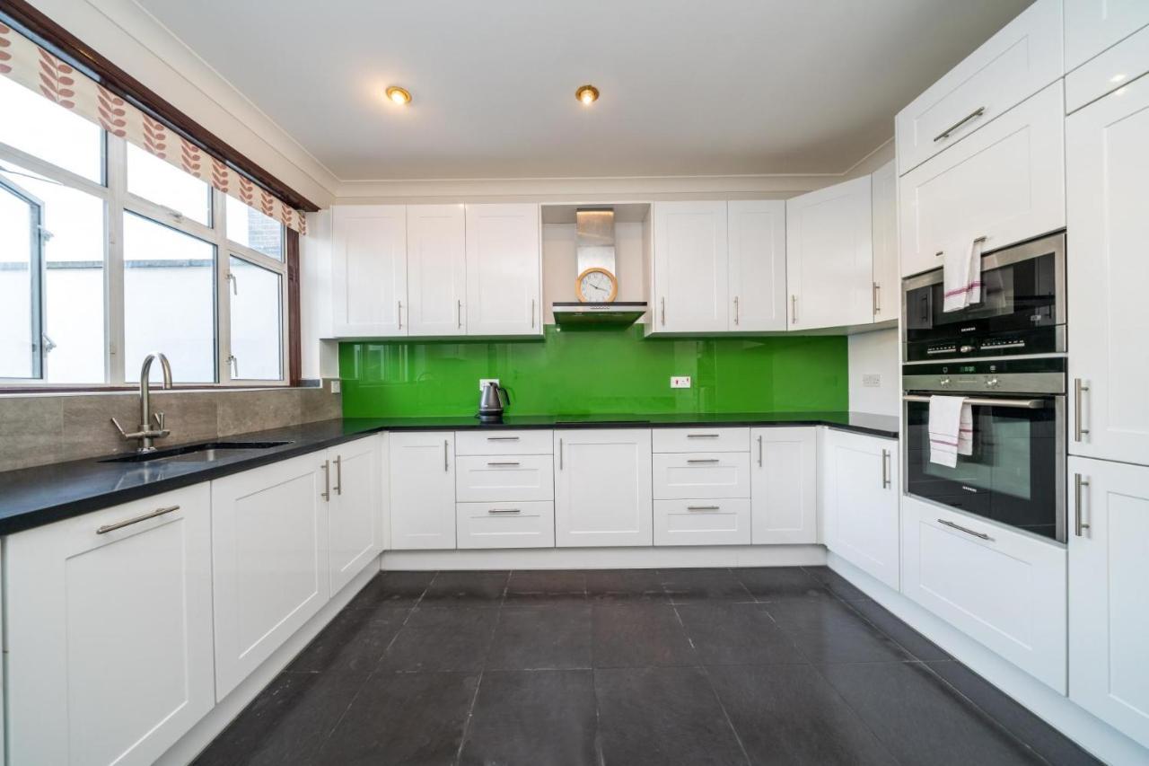 New 3 Bedroom House Near Wembley Stadium Apartamento *