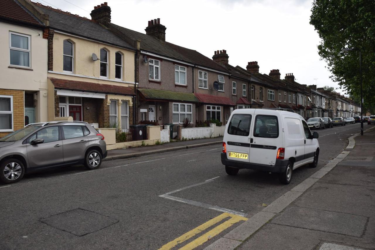Appartement Two Bedroom Flat St Andrews Road Londres