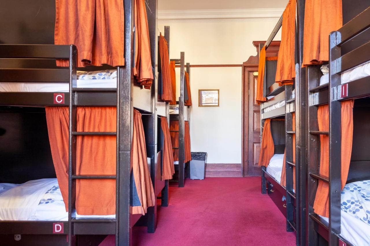 Palmers Alojamiento: Swiss Hostal Londres