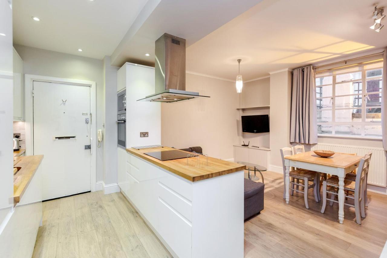 Appartement 72 Hatherley Court *
