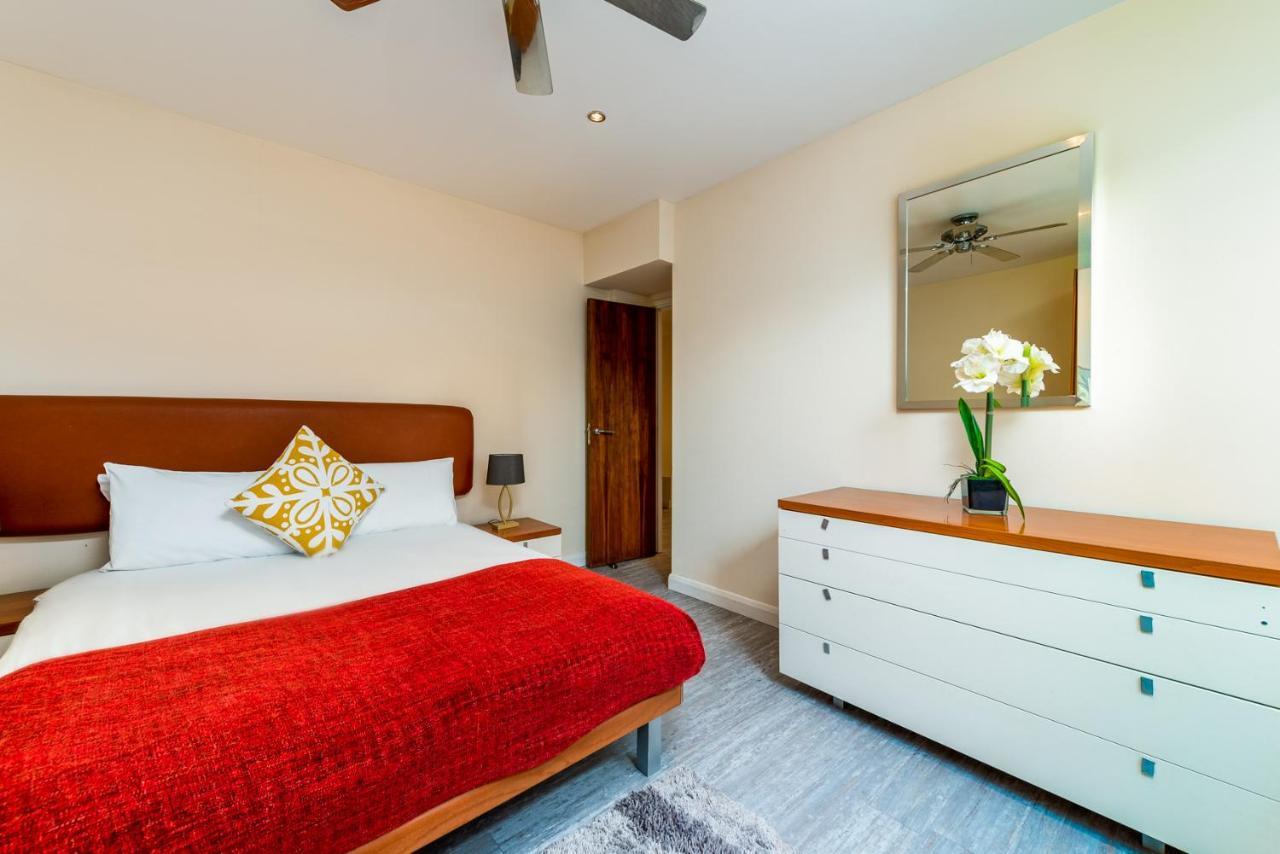Roland House Apartahotel
