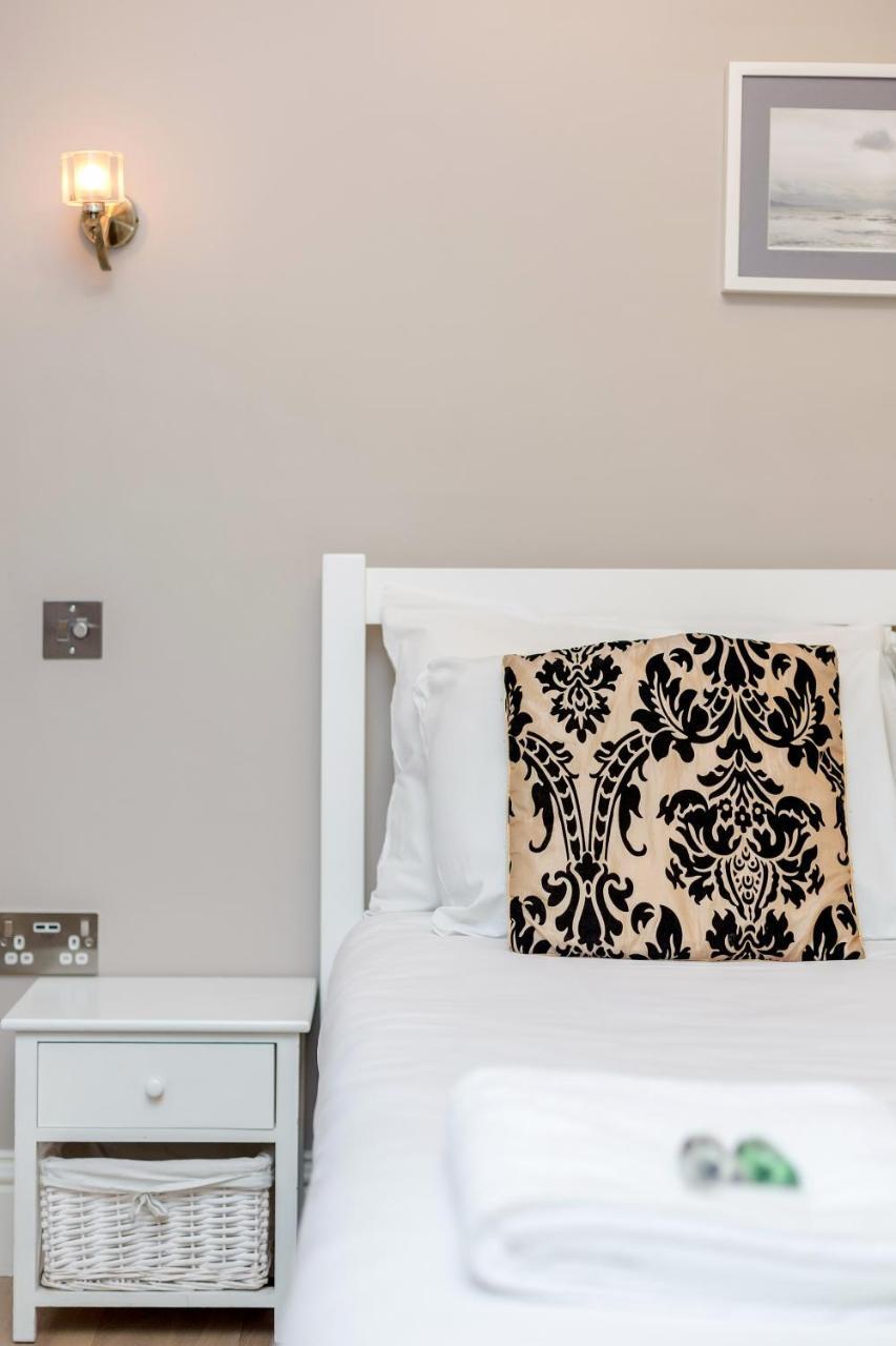 72 Hatherley Court * Londres