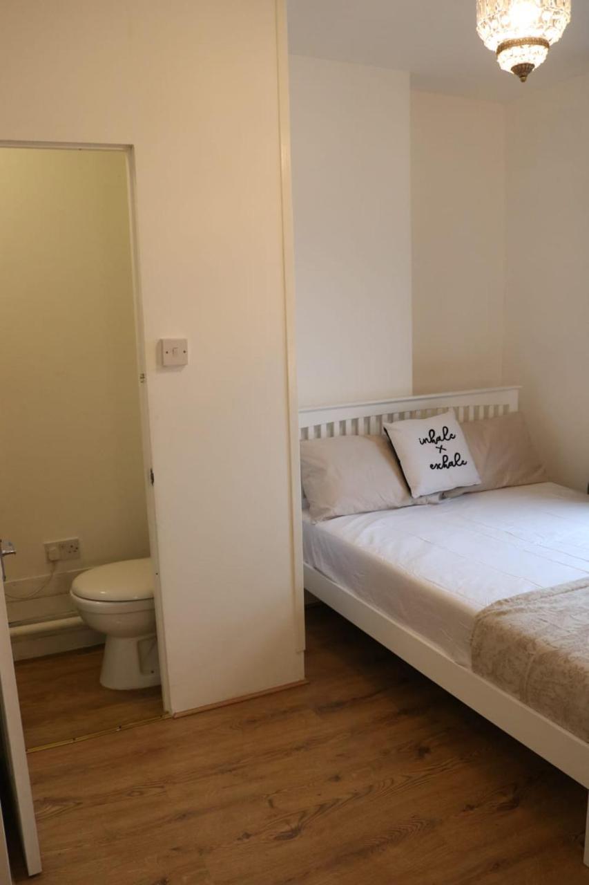 Quarto em Acomodações Particulares Victoria Style Flat Near Victoria Station Londres