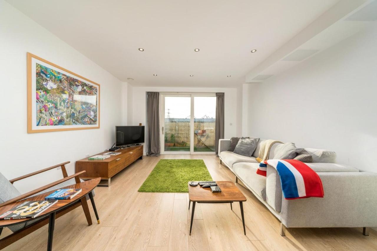 Apartment New 2bd Flat 4mins To Excel Centre Fast City Links *