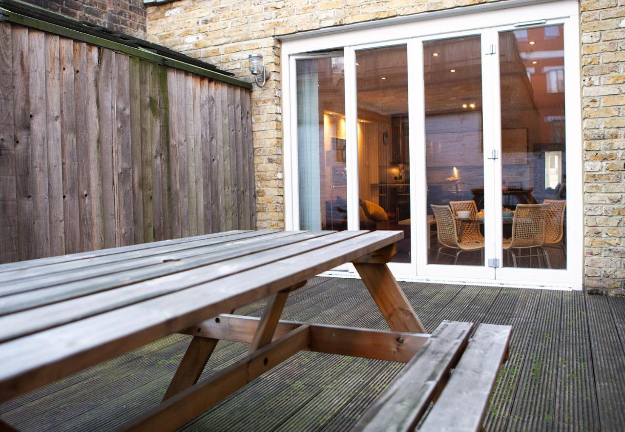 Apartamento 1, Trafalgar Square 1st Floor By Indigo Flats