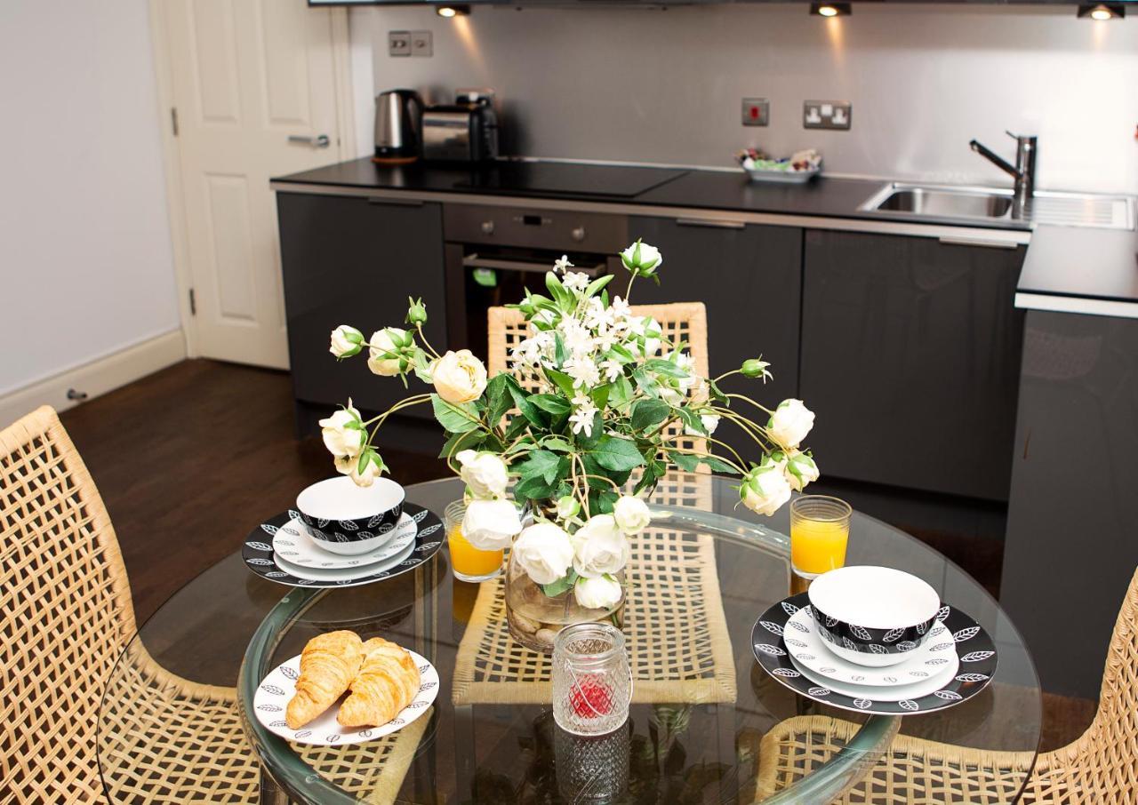 Appartement 2, Trafalgar Square 2nd Floor By Indigo Flats