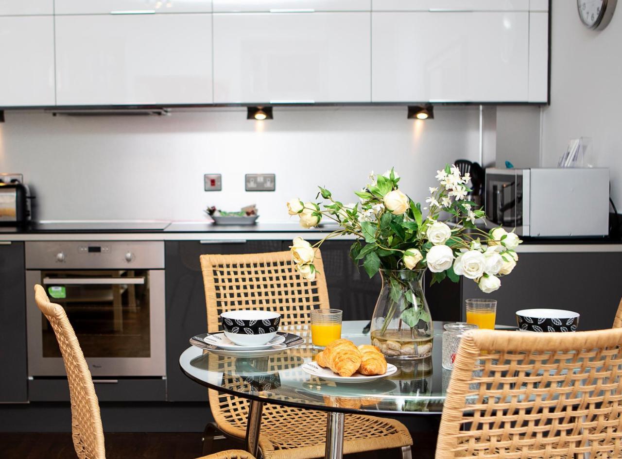 Appartement 2, Trafalgar Square 2nd Floor By Indigo Flats *