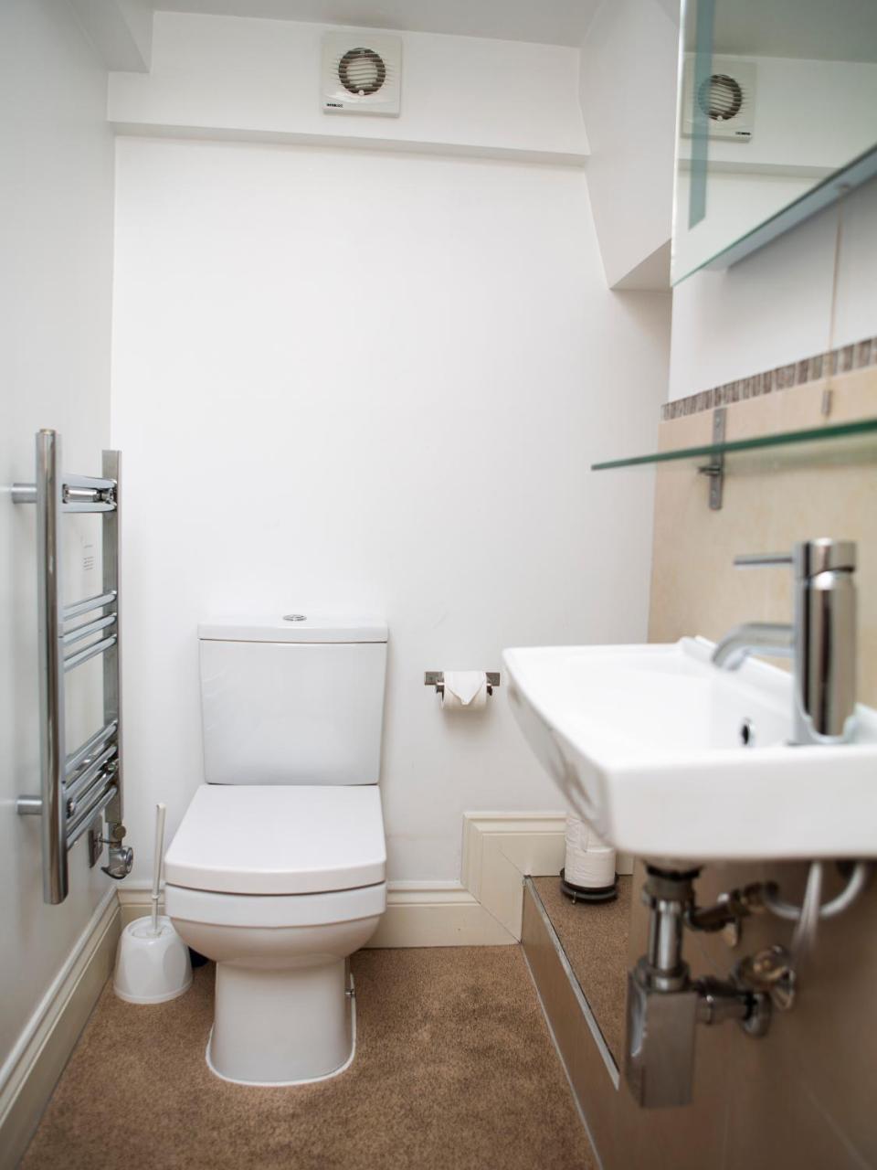 3, Trafalgar Sq Duplex, 3rd & 4th Floor By Indigo Flats *
