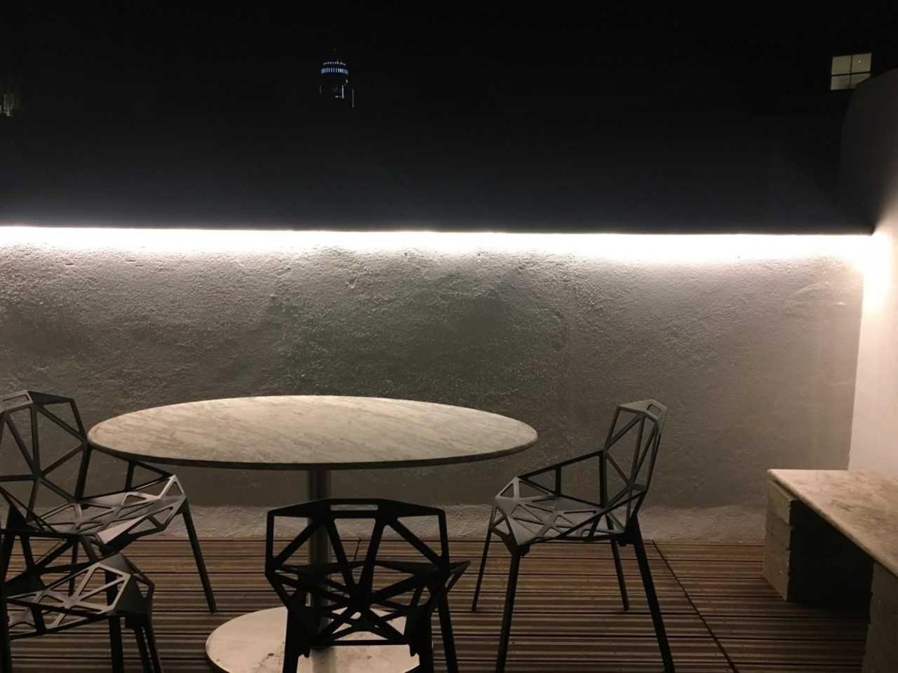 Appartement Joivy Elegant 3 Bed With Rooftop Terrace In Pimlico Londen