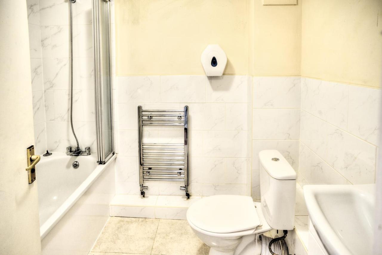Stylish 2b House With Parking Appartement