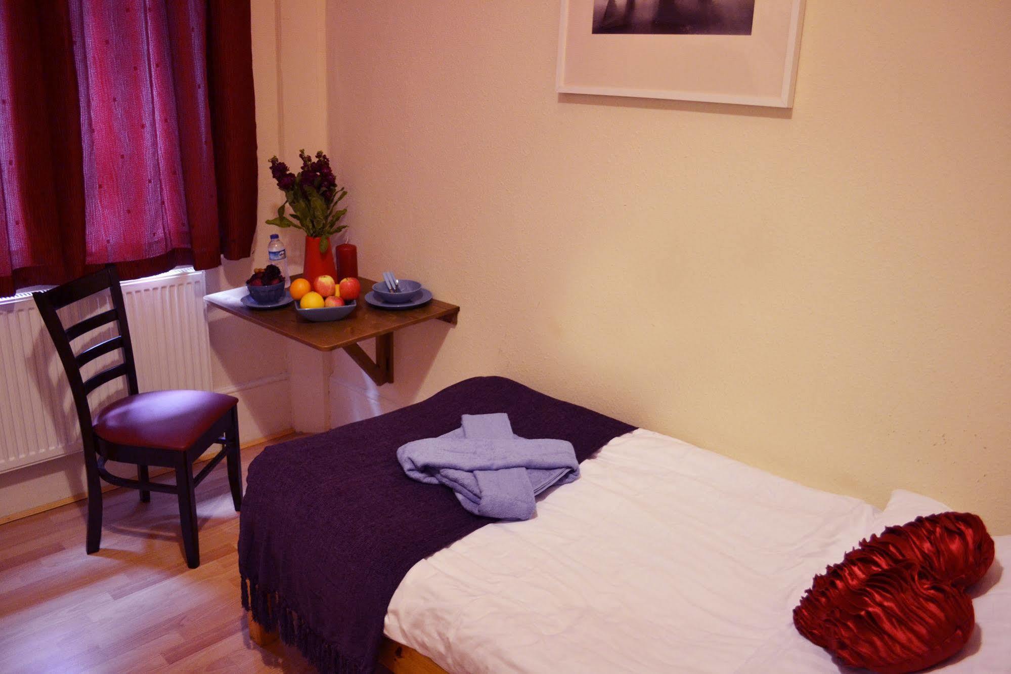 Hotel City London Hotel 3*