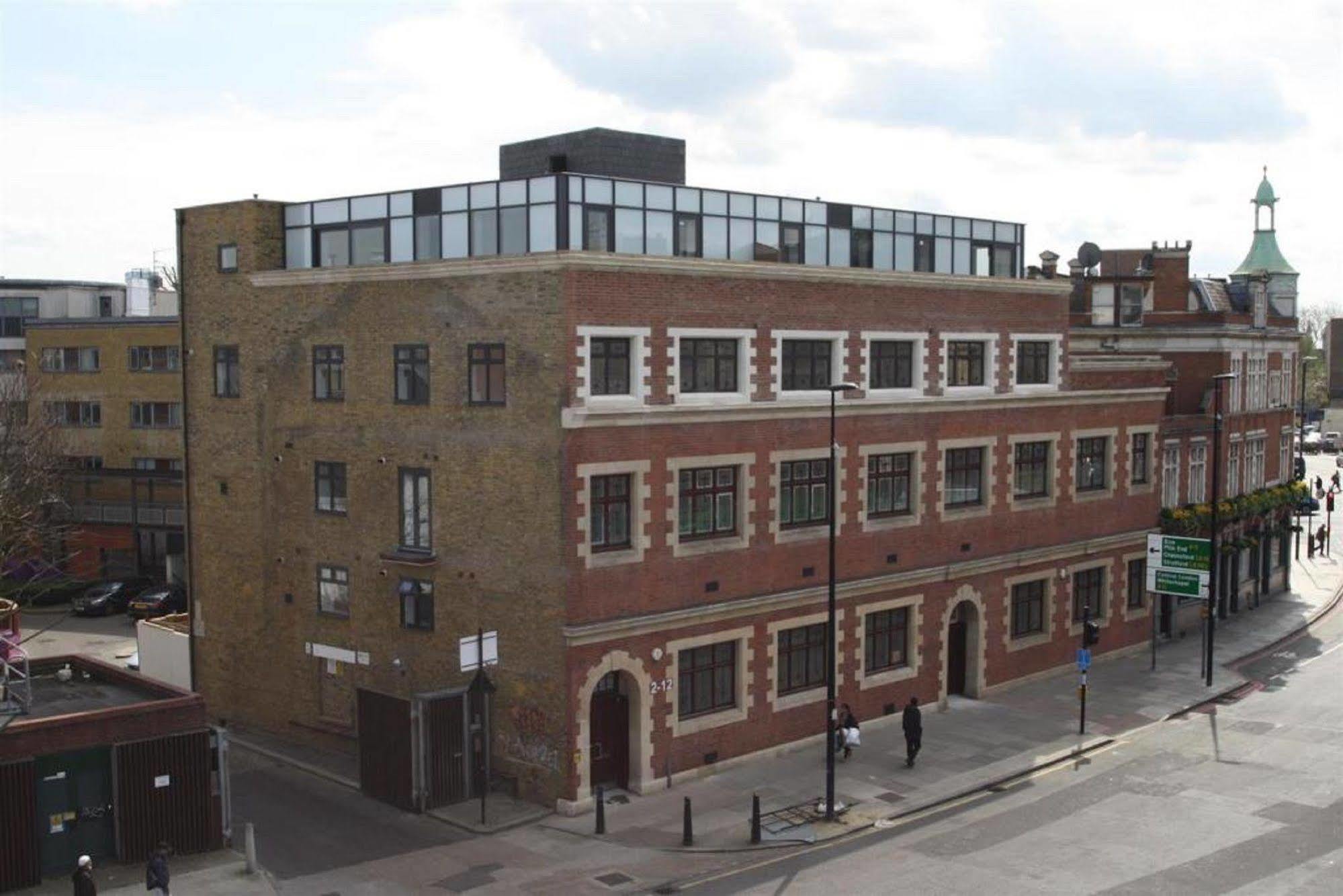 Whitechapel 2* Londres