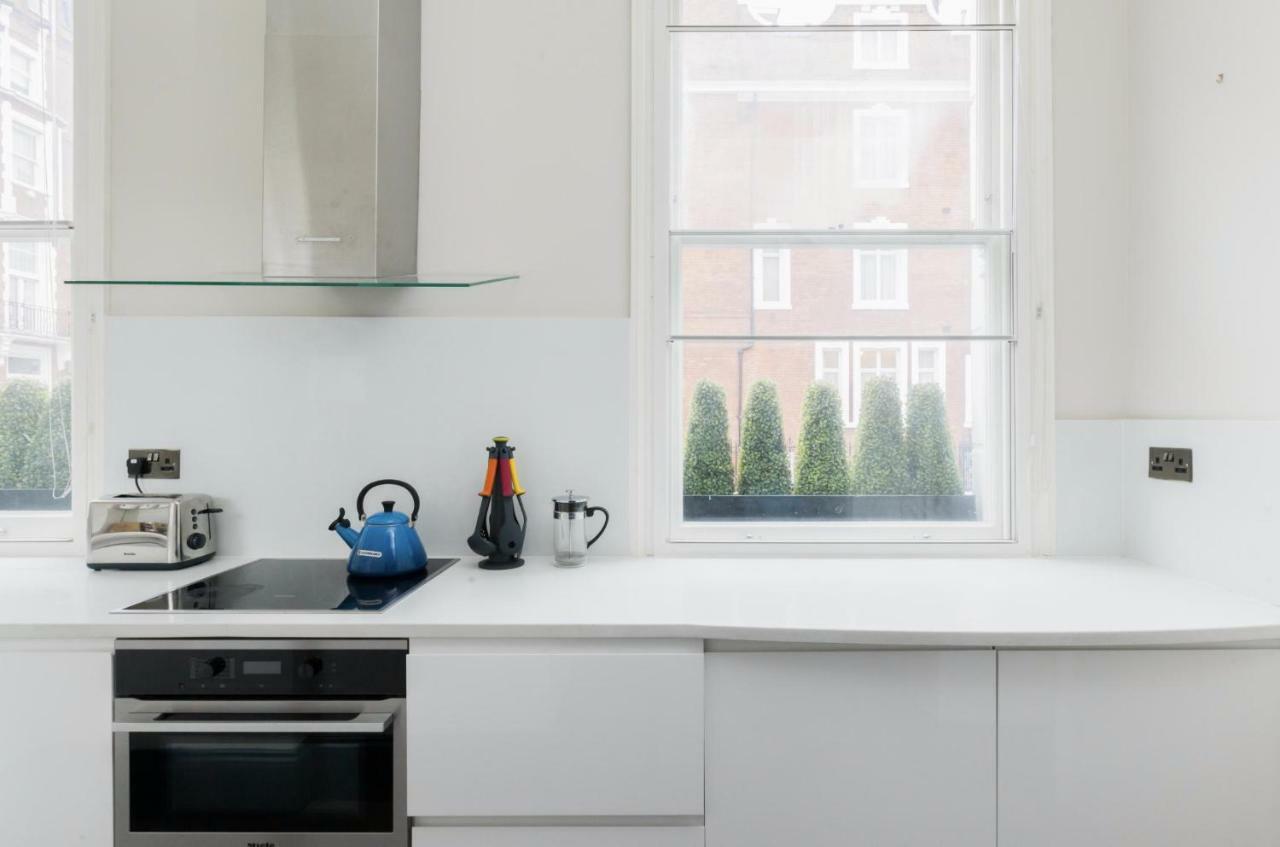 Beautiful 1 Bedroom Ovington Square *