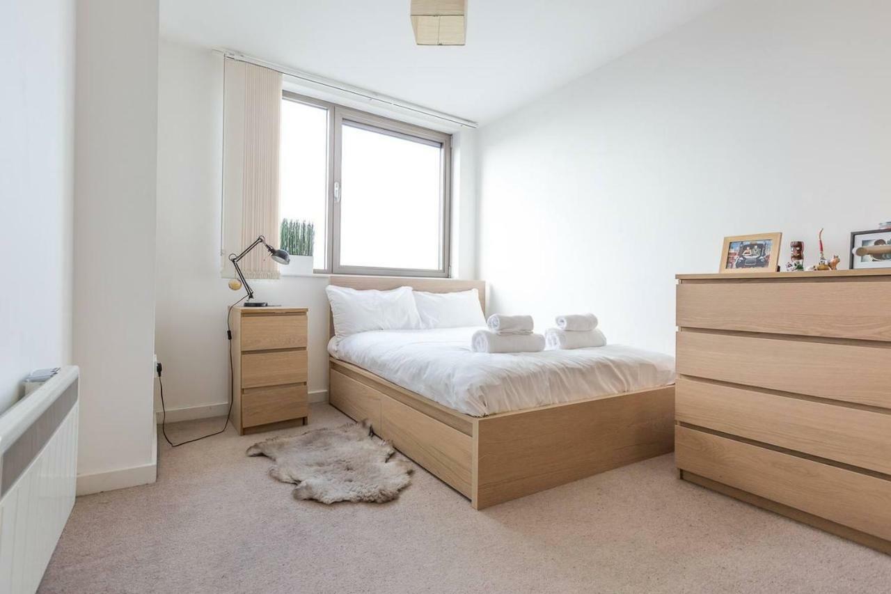 Modern 1 Bedroom In E1 With Great Views Apartamento Londres
