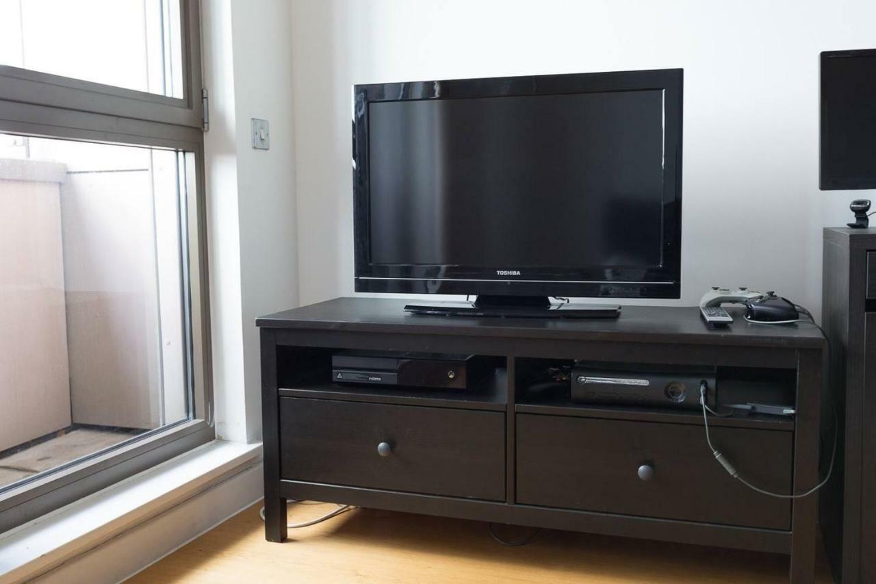 Modern 1 Bedroom In E1 With Great Views