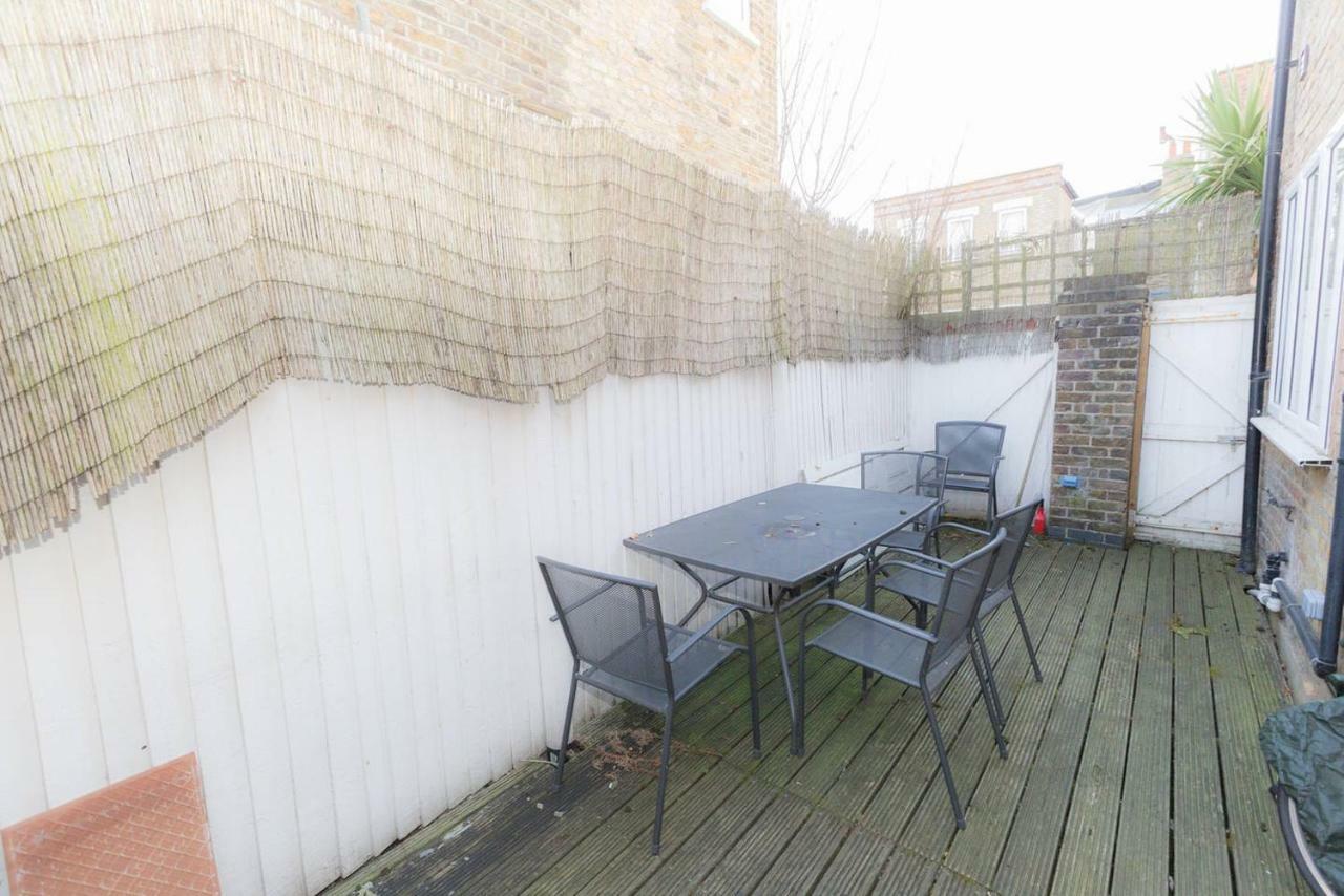 Modern, Stylish And Luxurious 1 Bed Flat