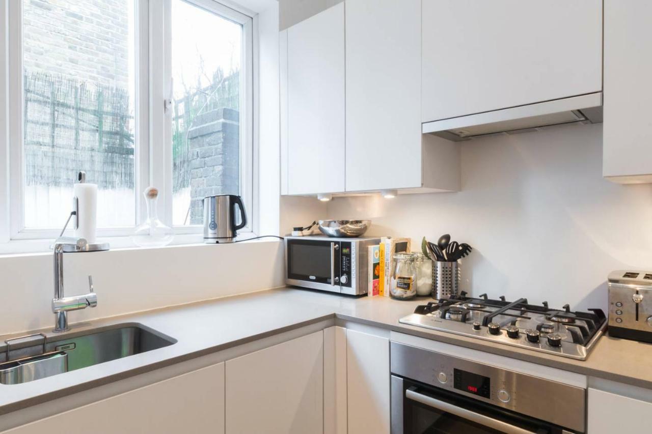 Modern, Stylish And Luxurious 1 Bed Flat *