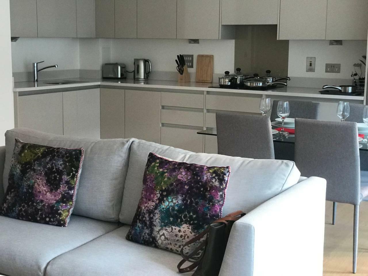 Stunning Brand New - Westminster Appartement