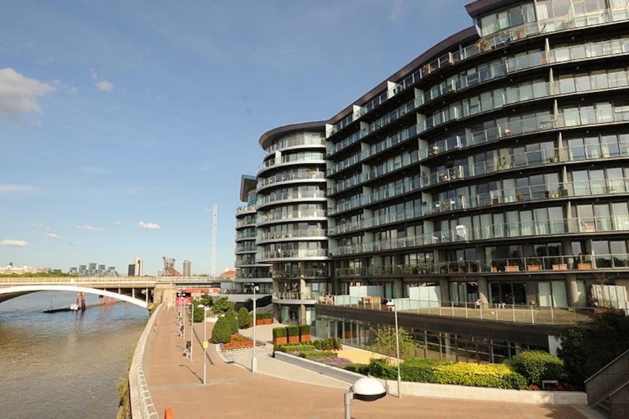 1 Bedroom In Chelsea Bridge Wharf * Londres