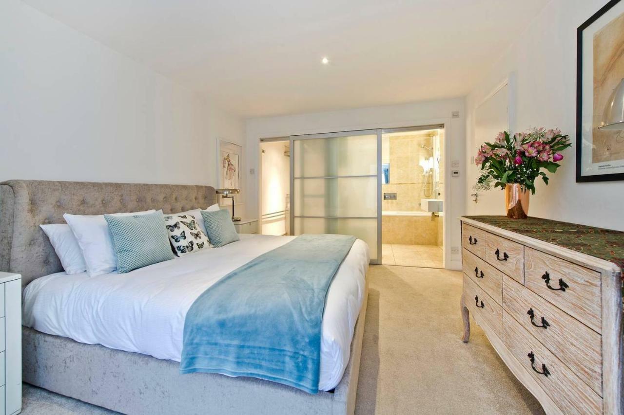 Fantastic 3 Bed In Earls Court Appartement *
