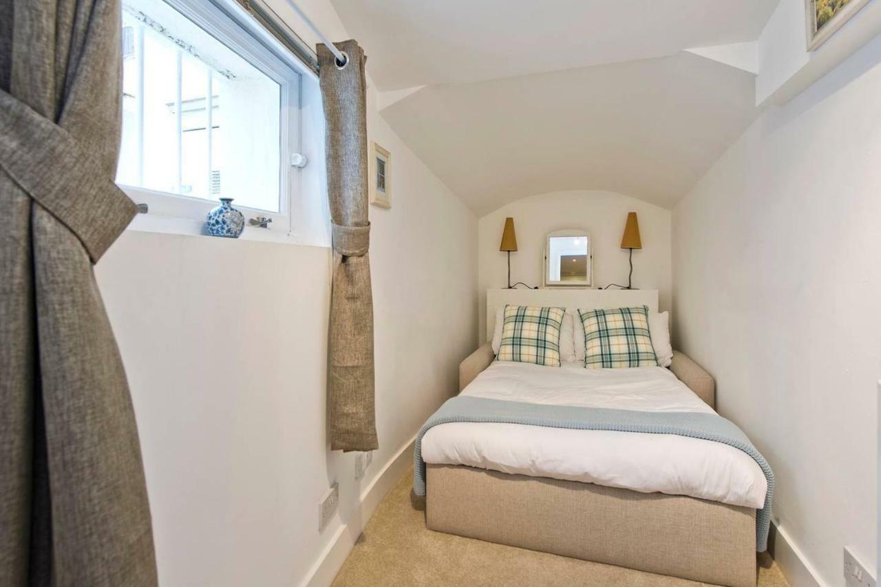 Fantastic 3 Bed In Earls Court Londres