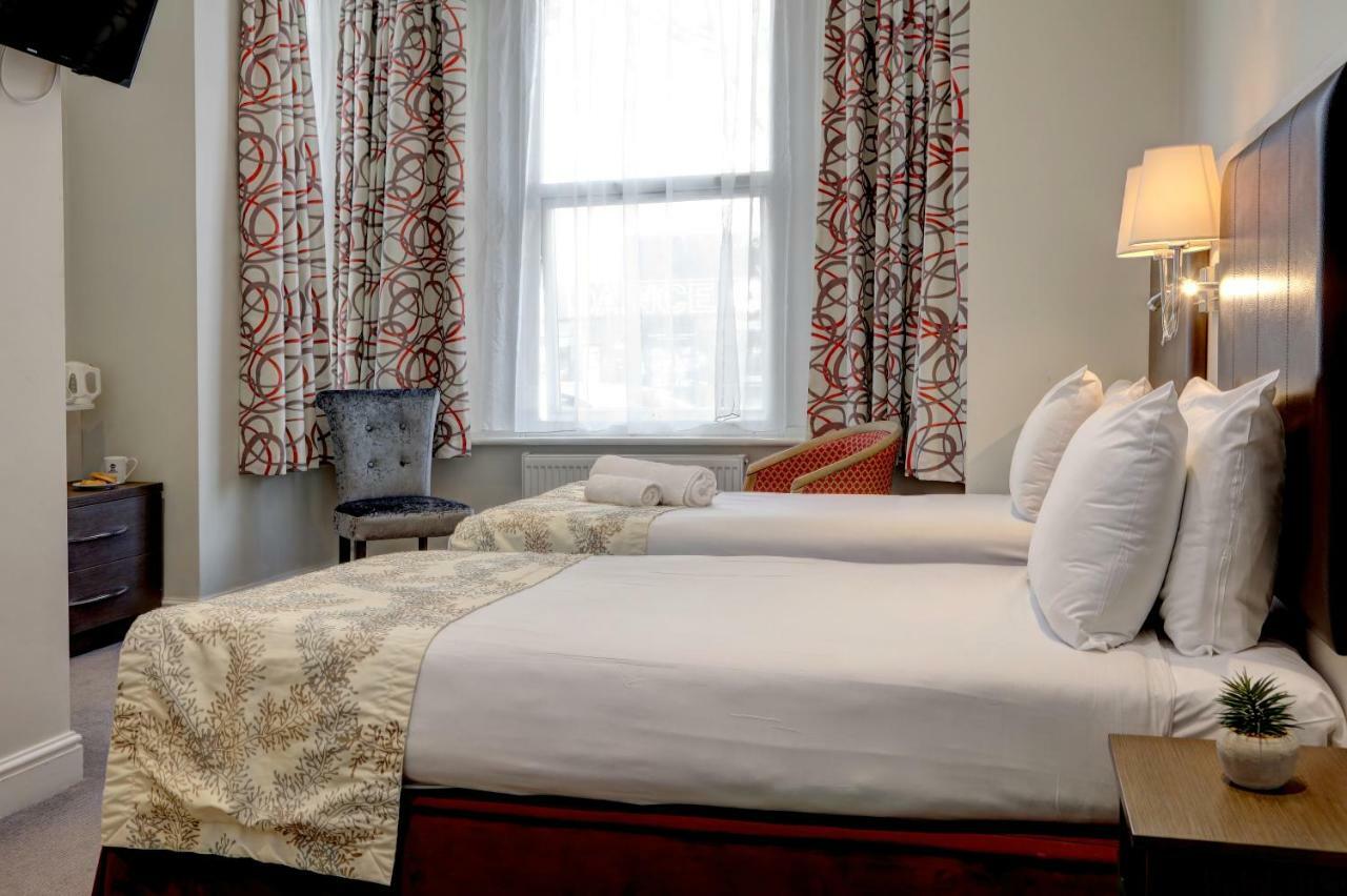 Western Chiswick Palace & 3* Londres