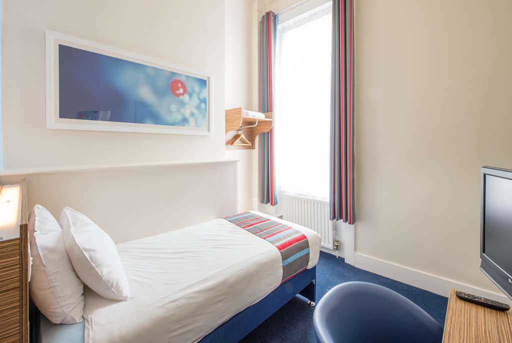 Travelodge Covent Garden Hotel