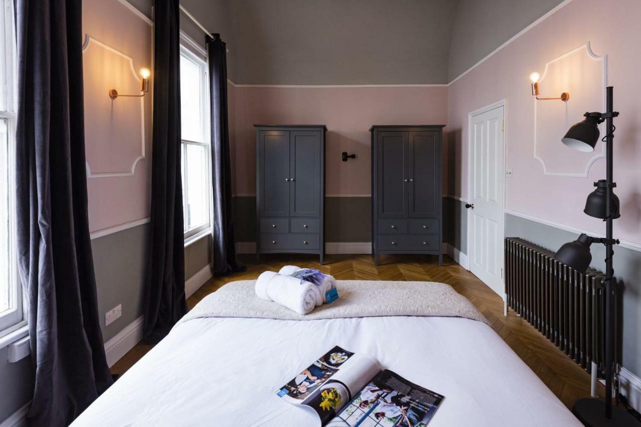 Stylish Hyde Park Gem *
