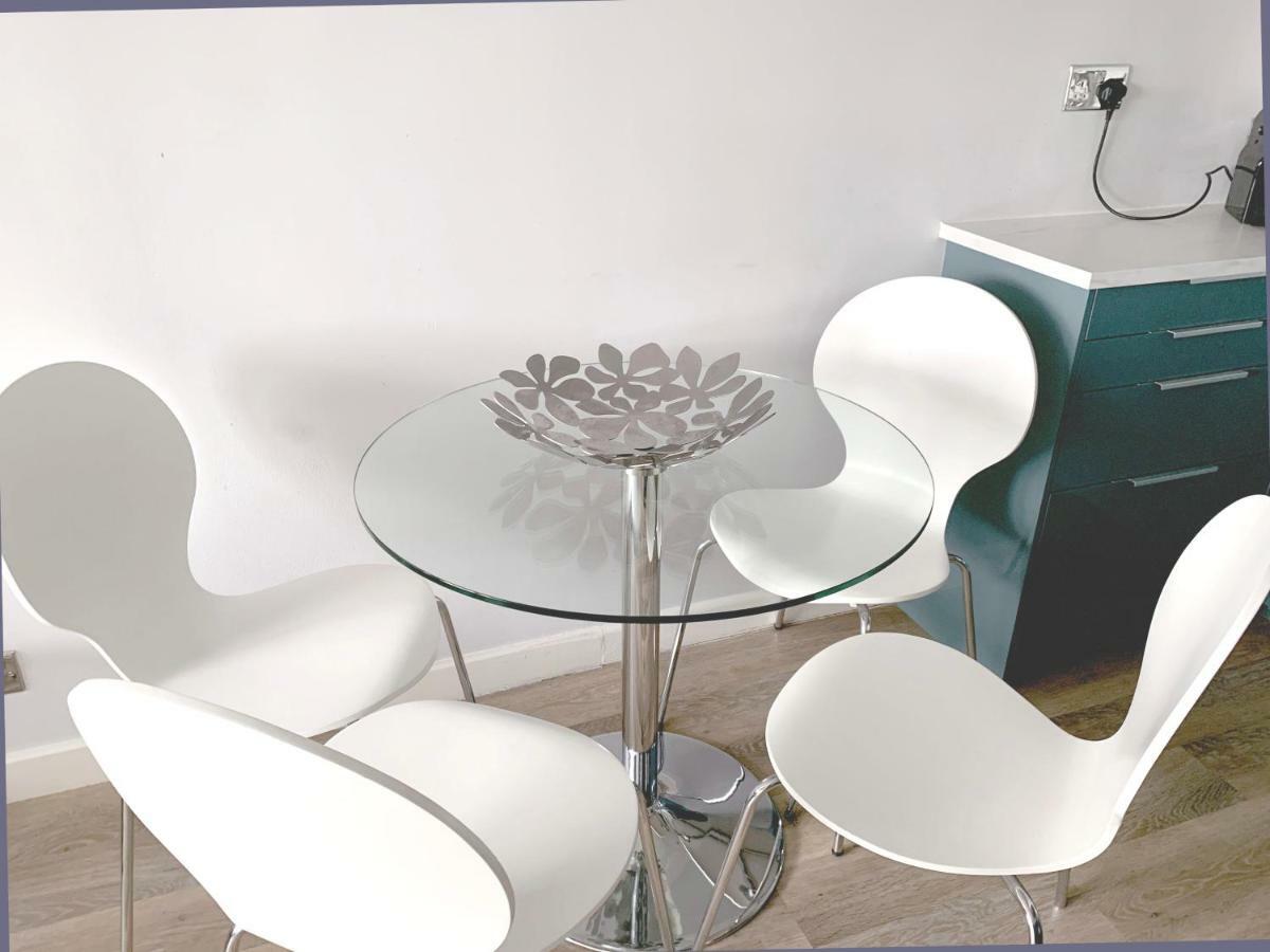 Chic In Trendy Fitzrovia W1. By Oxford St Londres
