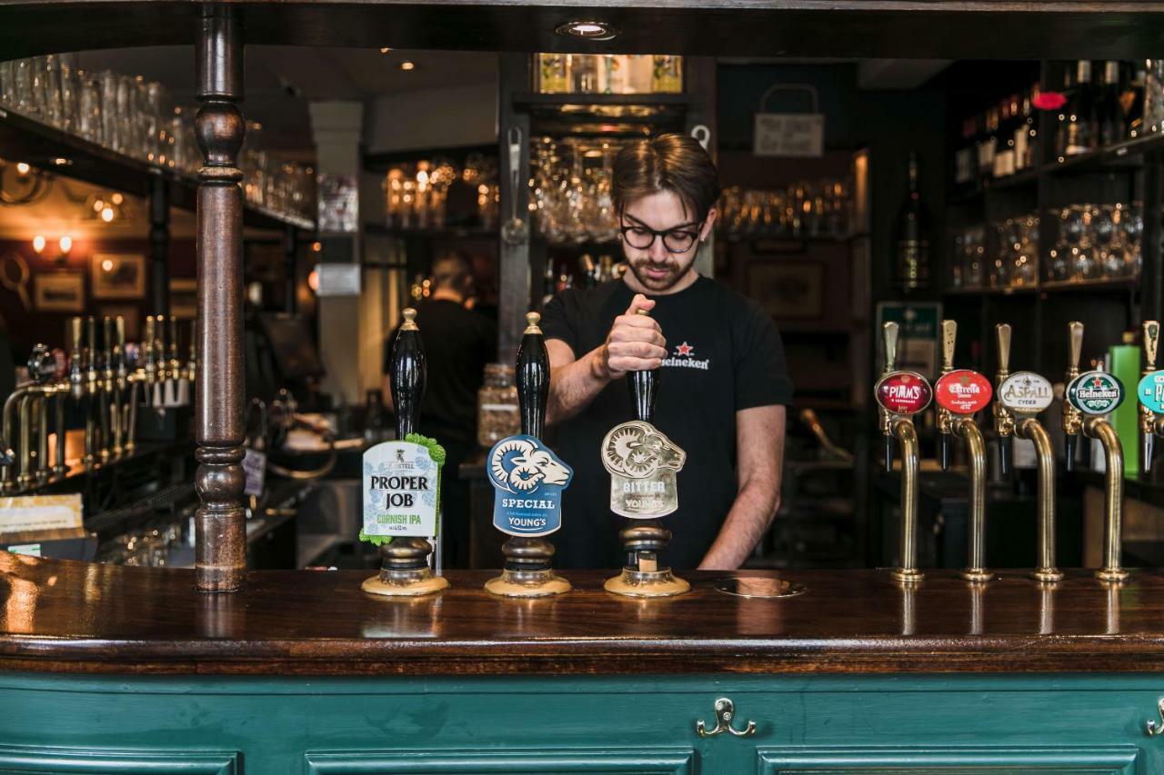 Rose And Crown